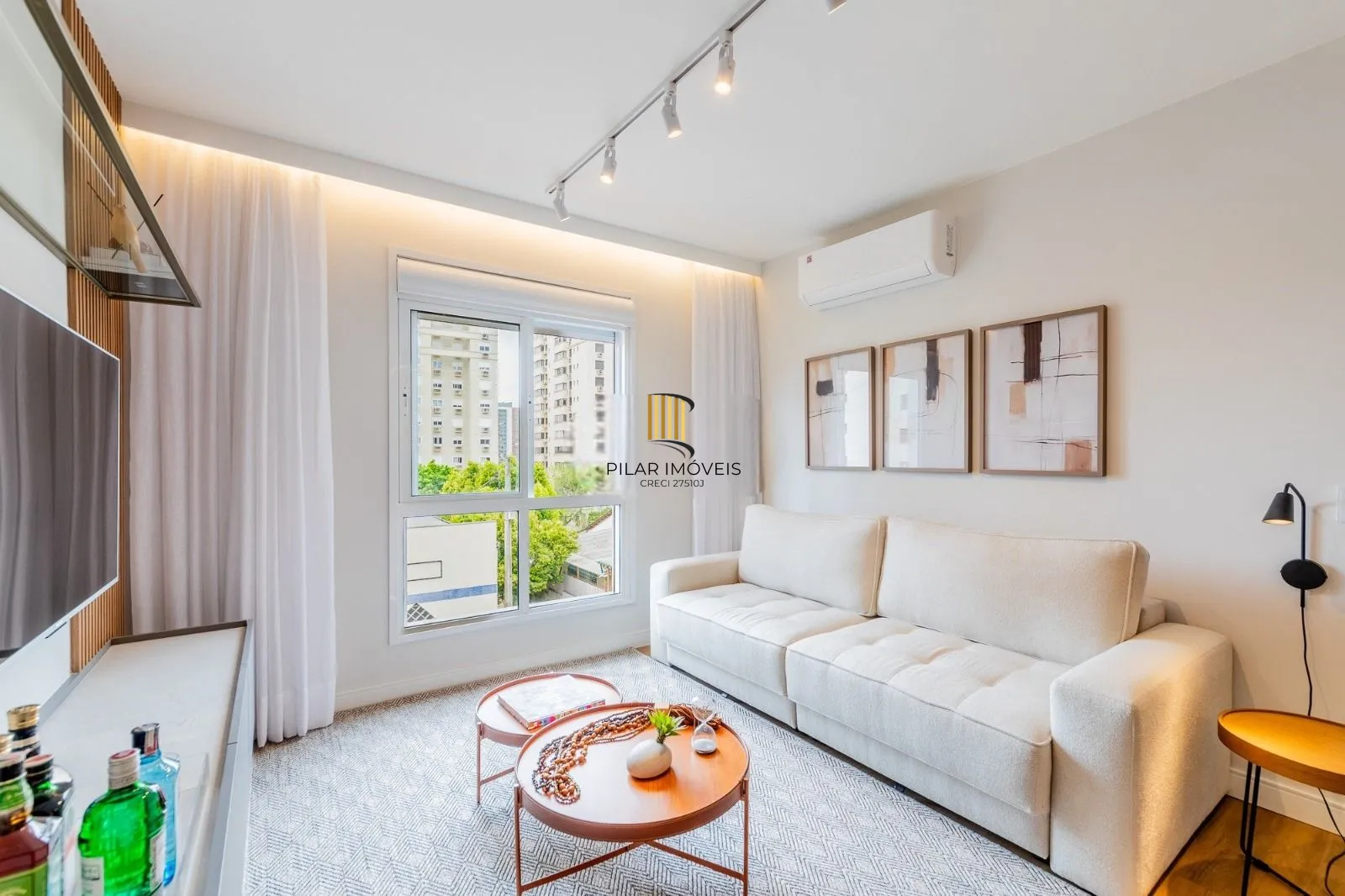 Apartamento à venda em Porto Alegre – pronto para morar, totalmente reformado.