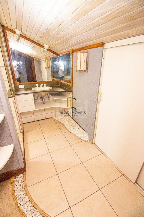 Cobertura para Venda - 116.36m², 2 dormitórios, sendo 1 suites, 1 vaga - Petrópolis
