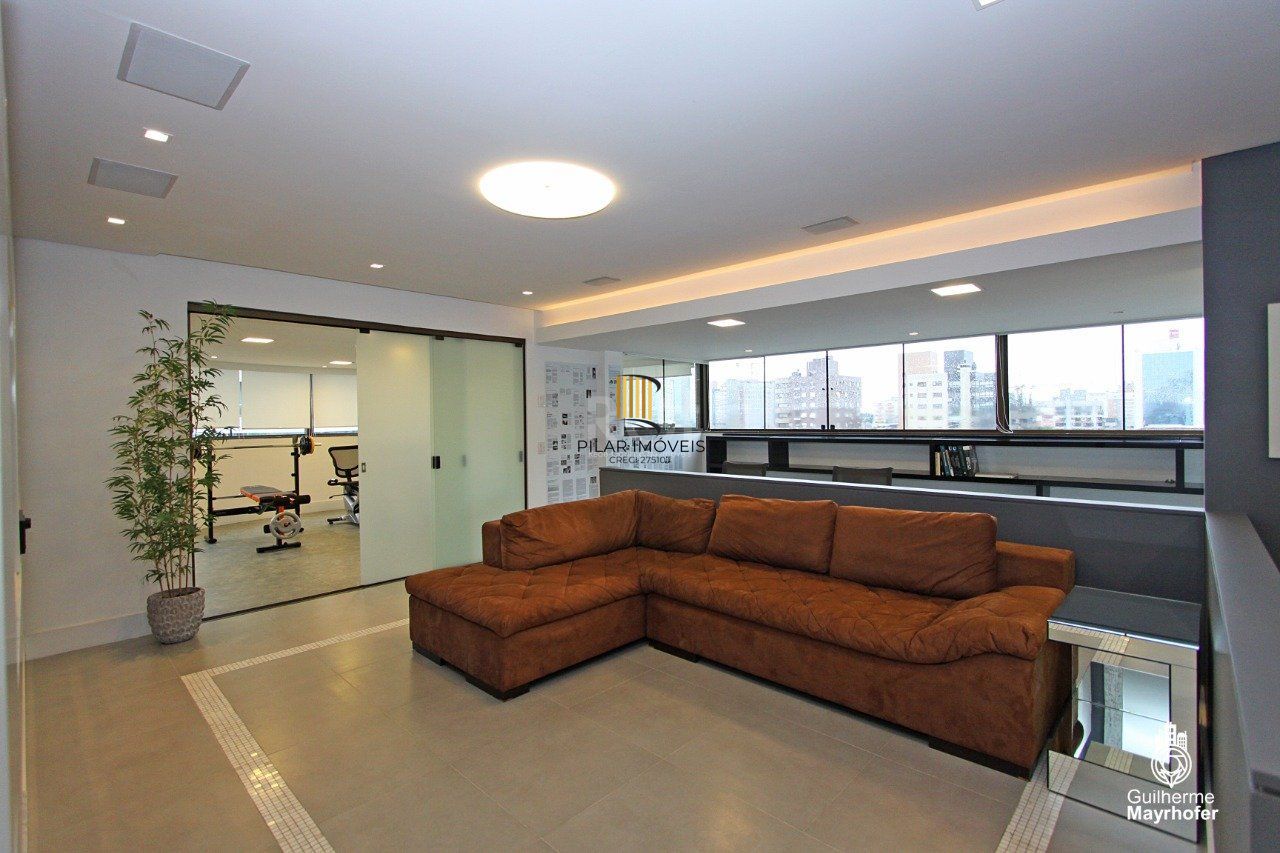 Cobertura para Venda - 327m², 3 dormitórios, sendo 3 suites, 5 vagas - Petrópolis