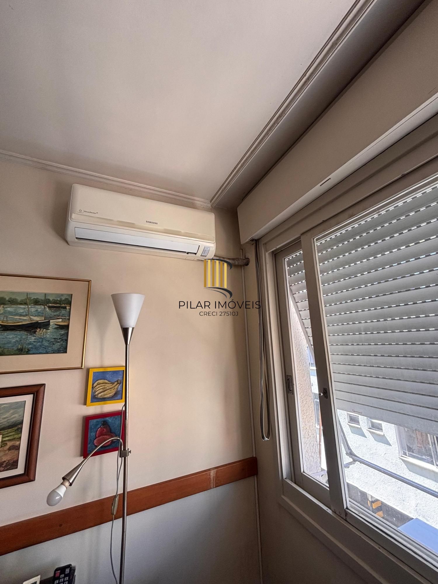 Apartamento de 2 quartos e 1 vaga de garagem bairro Santa Cecília Porto Alegre