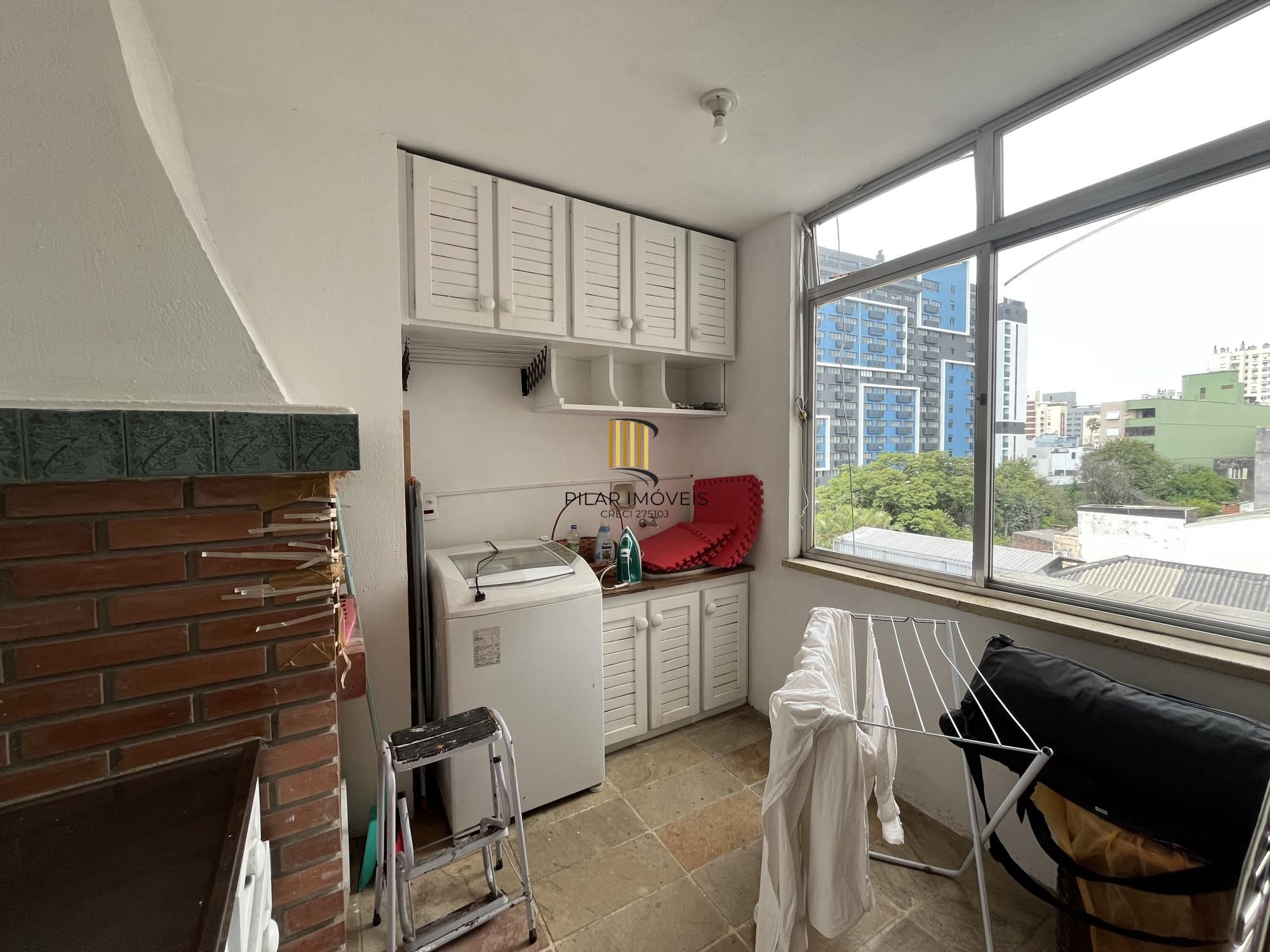 Duplex de 1 quarto, garagem coberta no bairro Cidade Baixa em Porto Alegre