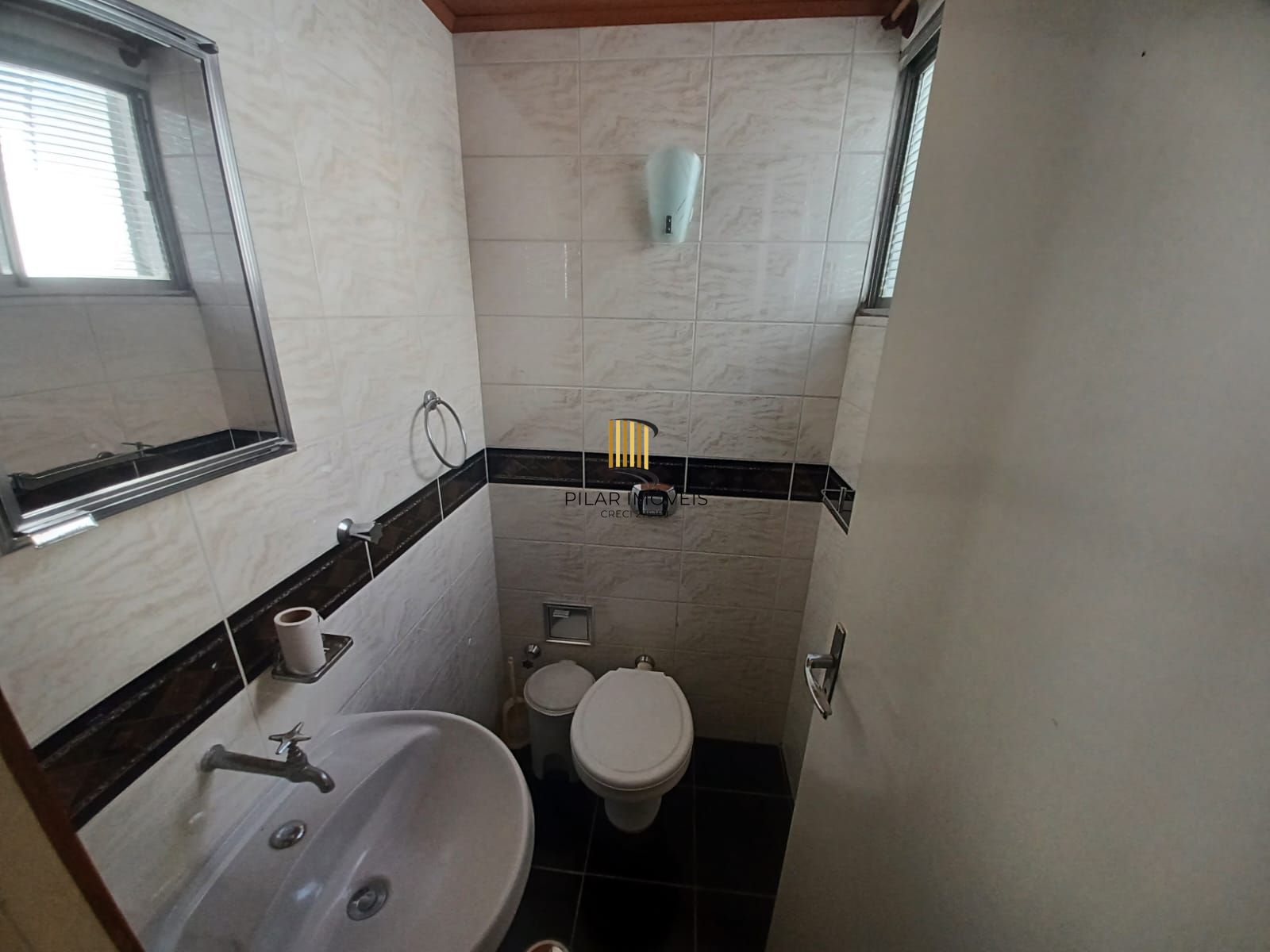 Cobertura 2 dormitórios no bairro Menino Deus