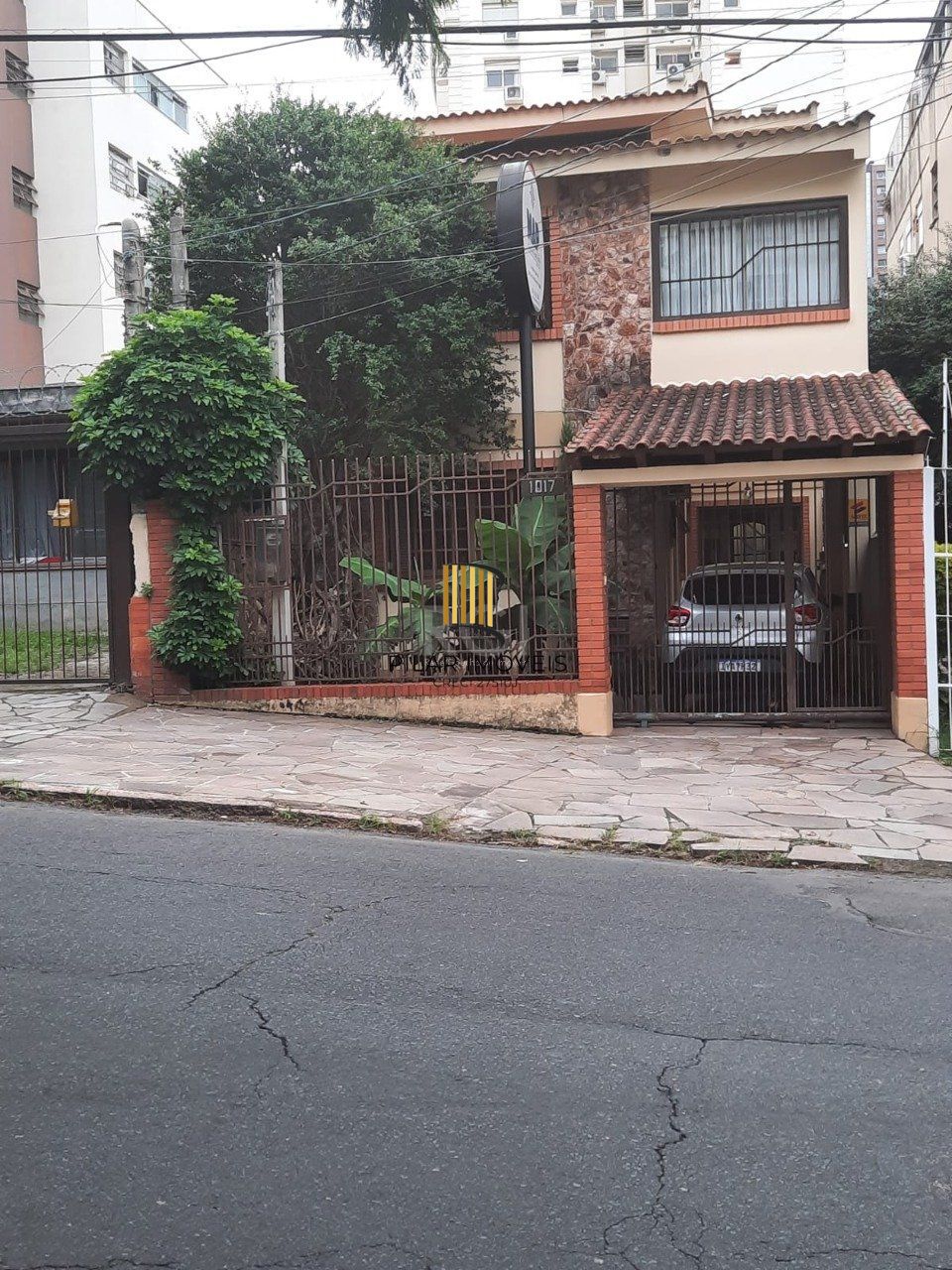 Casa para Venda - 347m², 5 dormitórios, sendo 2 suites, 3 vagas - São João - Pilar Imóveis