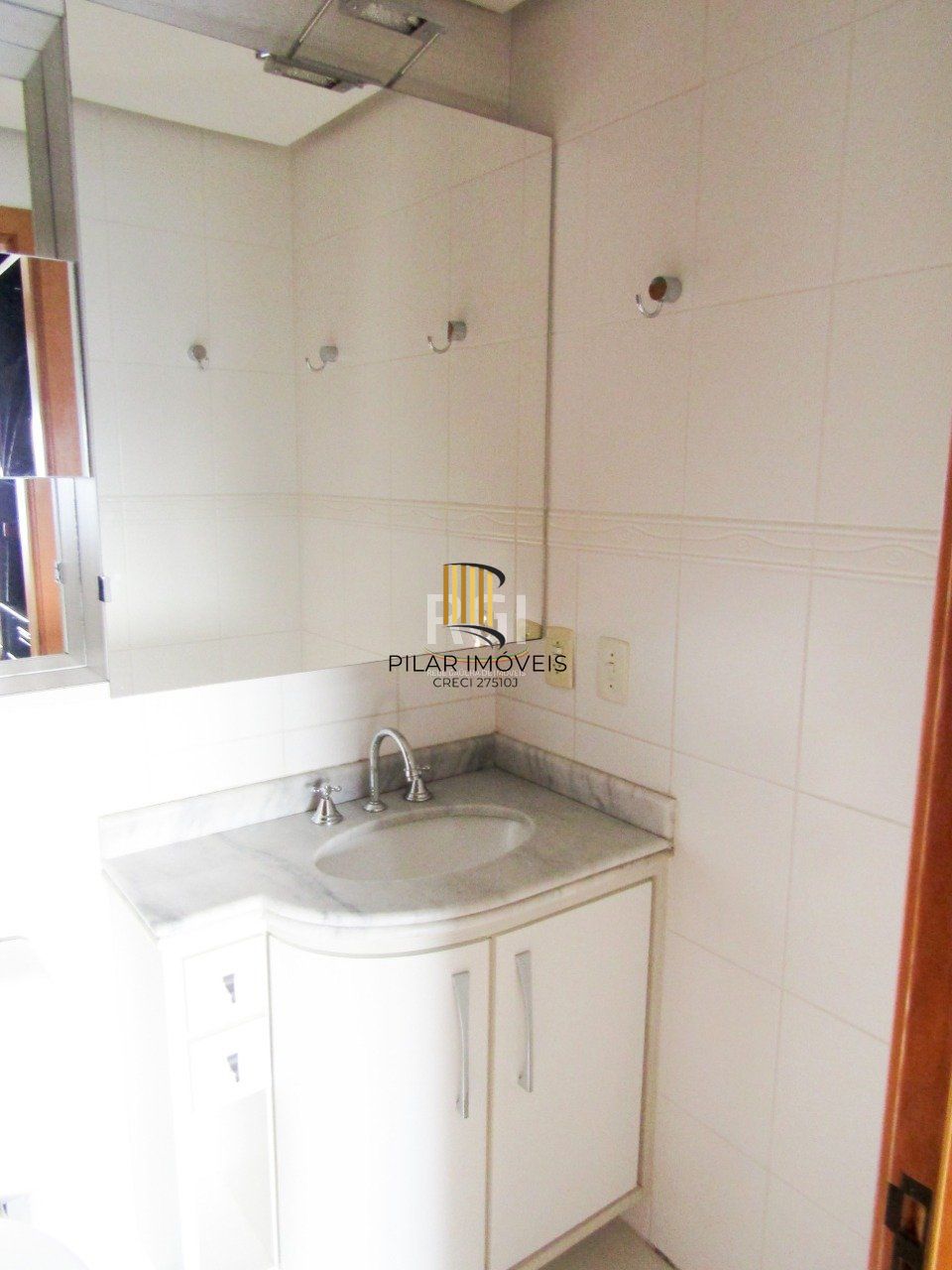Apartamento para Venda - 88.62m², 3 dormitórios, sendo 1 suites, 2 vagas - Centro Histórico