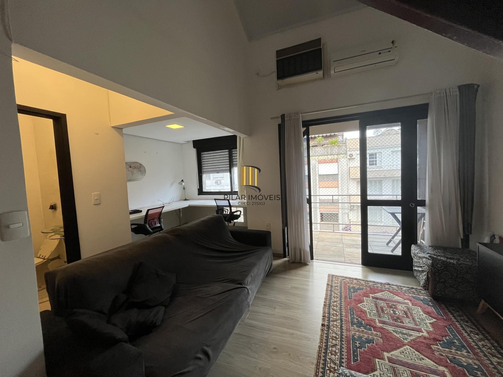 Duplex de 1 quarto, garagem coberta no bairro Cidade Baixa em Porto Alegre