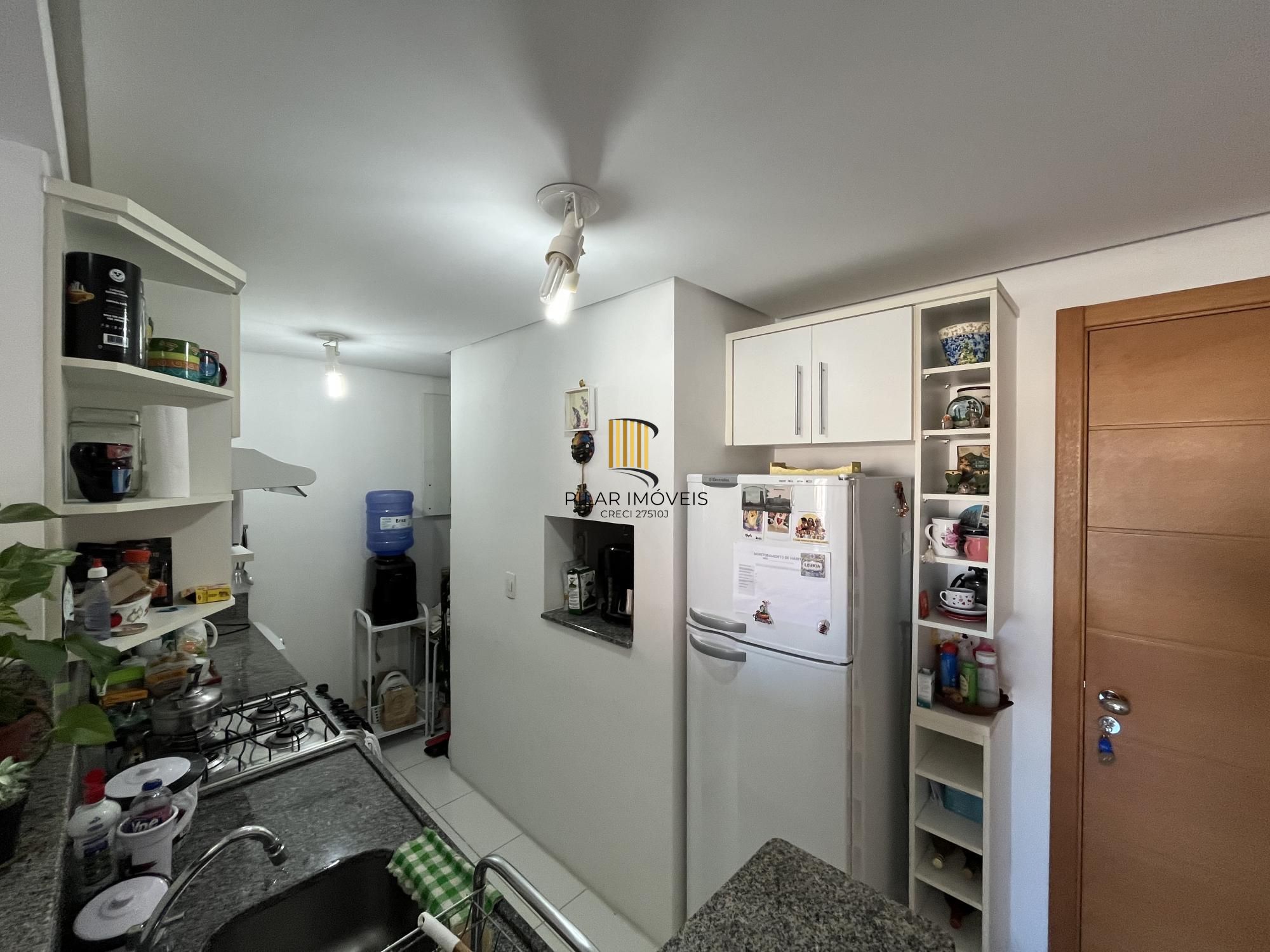 SPOT - Apartamento de um dormitório com garagem na Cidade Baixa