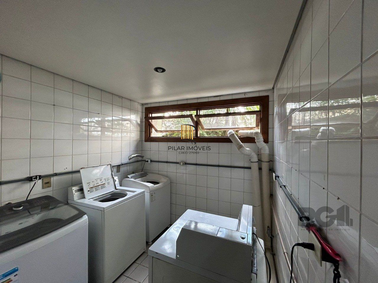 Duplex de uma suíte à venda localizado na Avenida Independência, no bairro Independência em Porto Alegre.