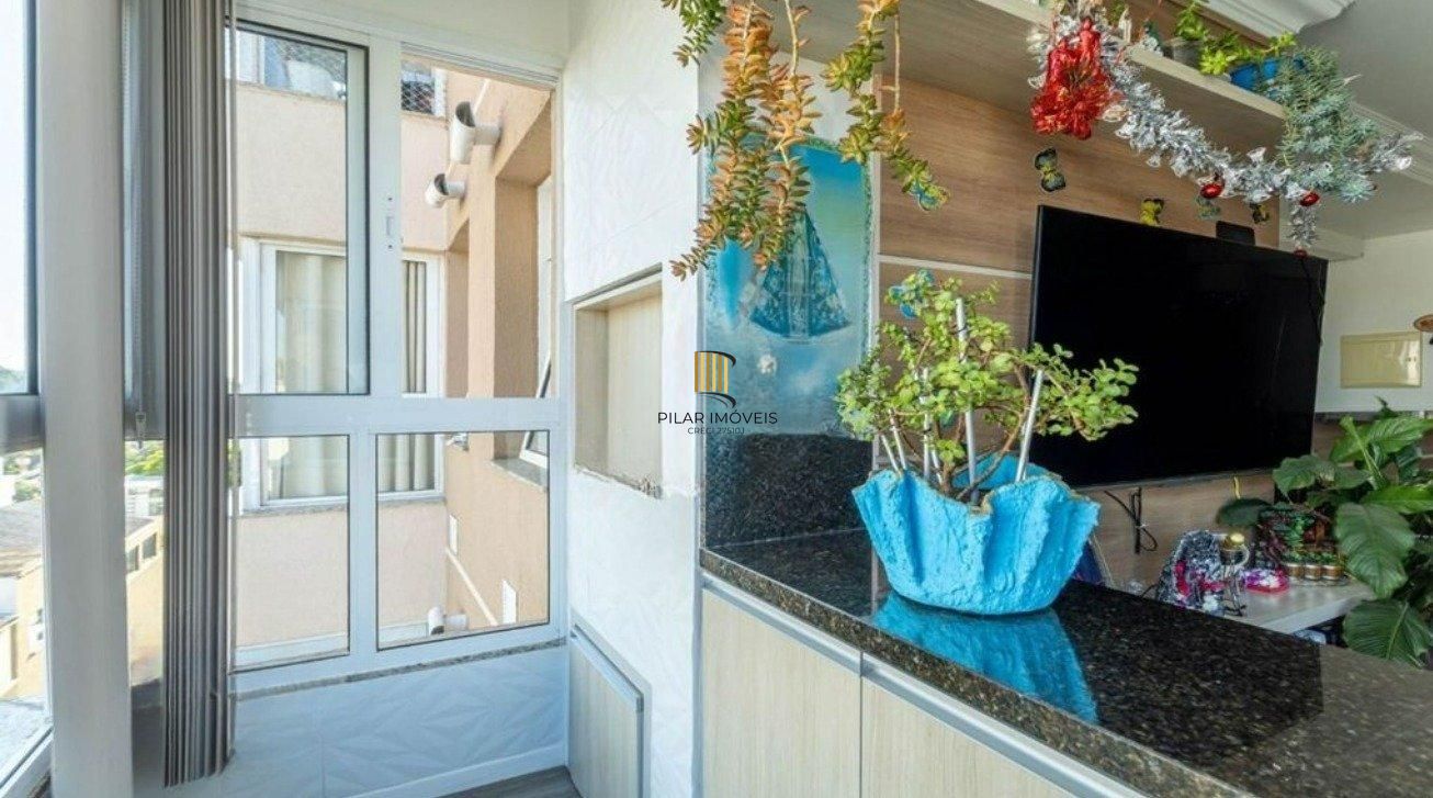Apartamento de três quartos, suíte e uma vaga de garagem no bairro Santana