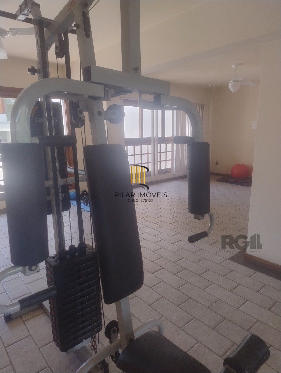 Apartamento para Venda - 72.98m², 3 dormitórios, suíte e 1 vaga - Menino Deus