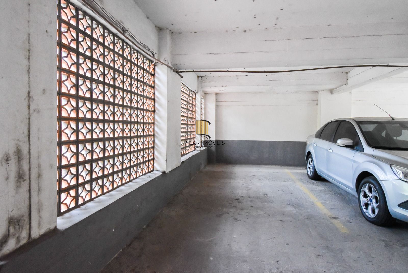 Apartamento de 1 dormitório, semi mobiliado, pronto para morar e com vaga Centro