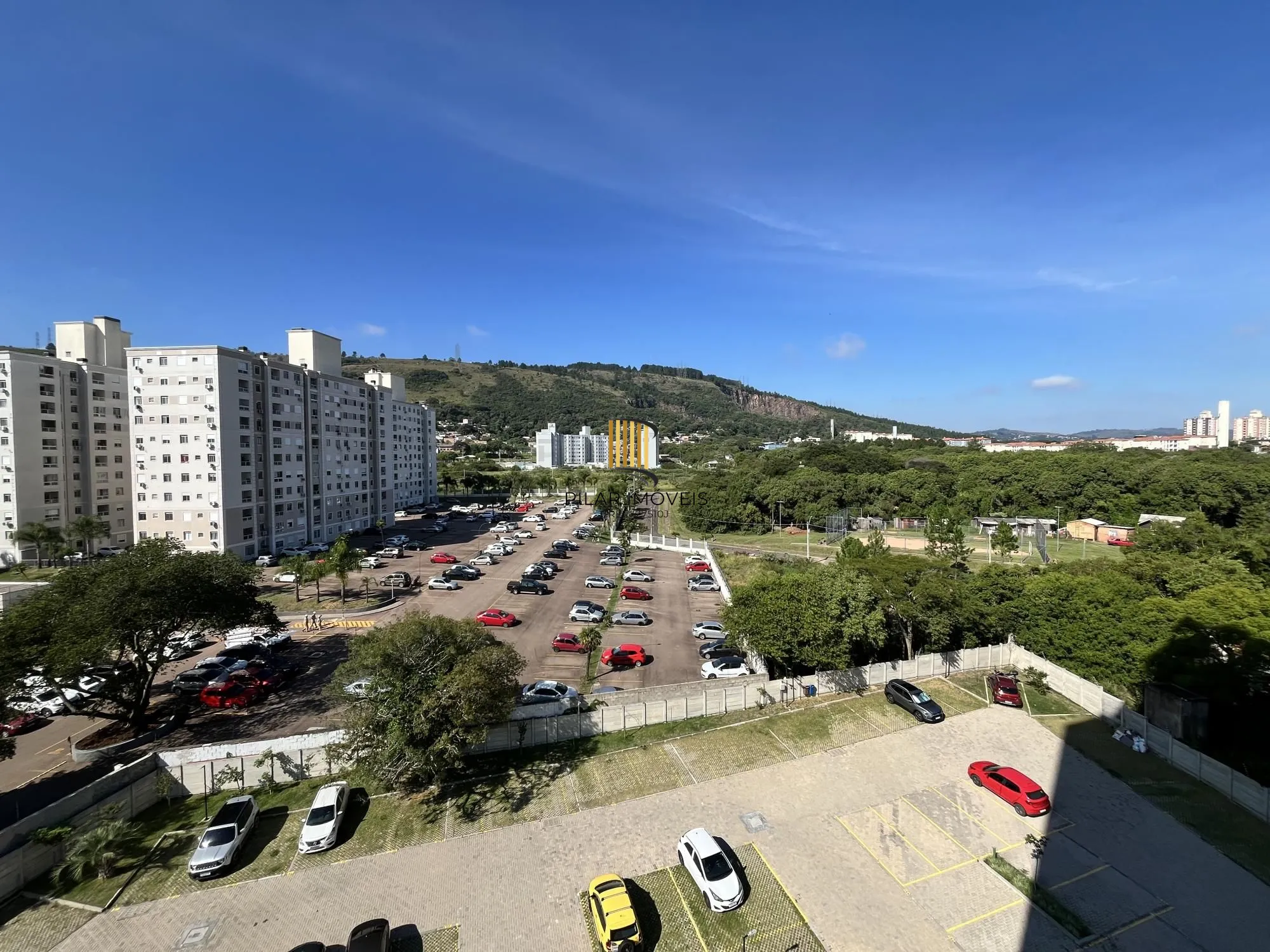 Apartamento de 2 quartos e 1 vaga de garagem no bairro Morro Santana em POA