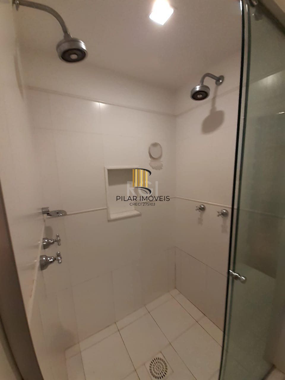 Apartamento para Venda - 230m², 4 dormitórios, sendo 1 suites, 2 vagas - Petrópolis