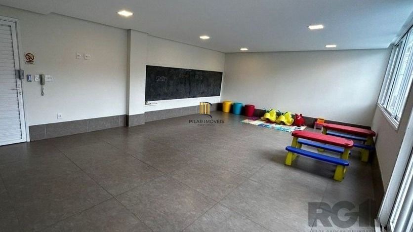 Apartamento 3 dormitórios no bairro Menino Deus