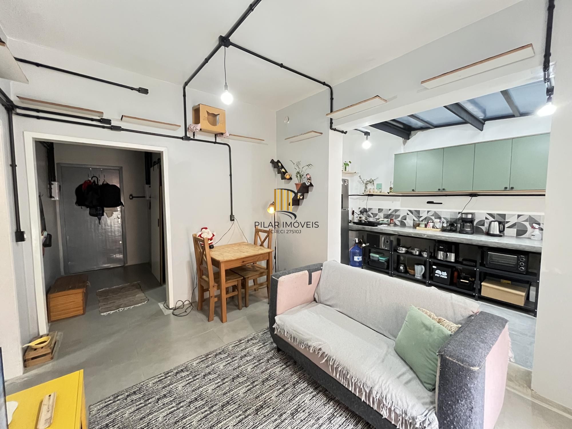 Apartamento de 2 quartos no bairro Menino Deus em Porto Alegre