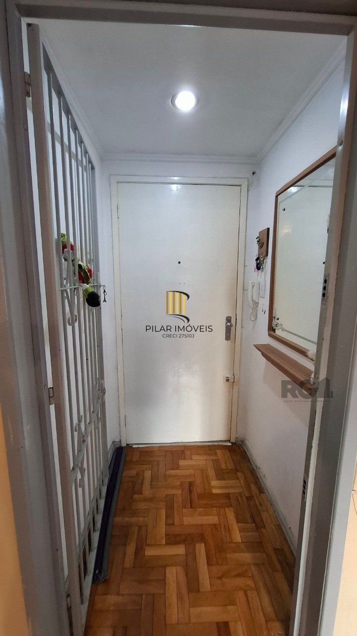 Apartamento 2 dormitórios no bairro Vila Ipiranga