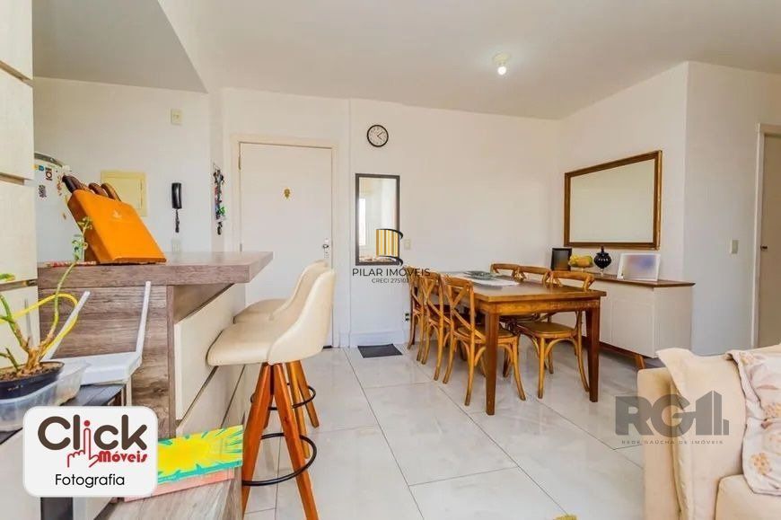 Apartamento 3 dormitórios, sendo 1 suíte, 66 m² de área privativa e 1 vaga(s) de garagem. Localizado na Rua/Av. Dom Claudio Jose Goncalves Ponce De Leao, no bairro Vila Ipiranga em Porto Alegre.