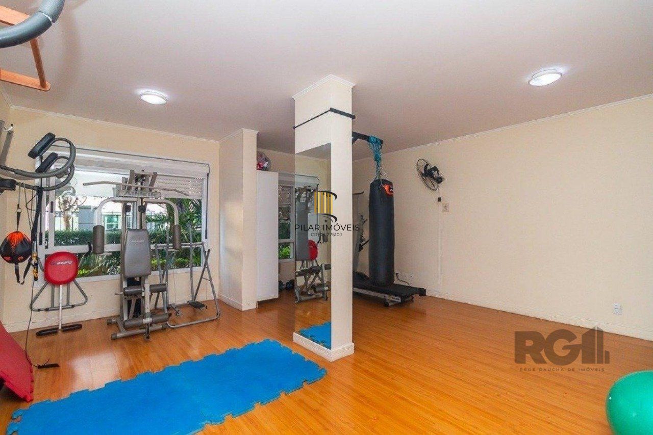 Apartamento de 3 quartos, suíte e 2 vagas de garagem no bairro Jardim Botânico