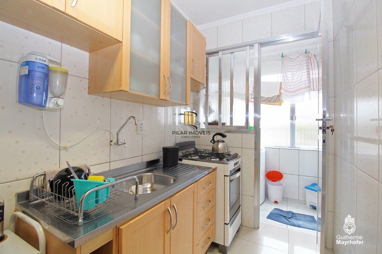 Apartamento de dois quartos e uma vaga de garagem no bairro Tristeza em Porto Alegre