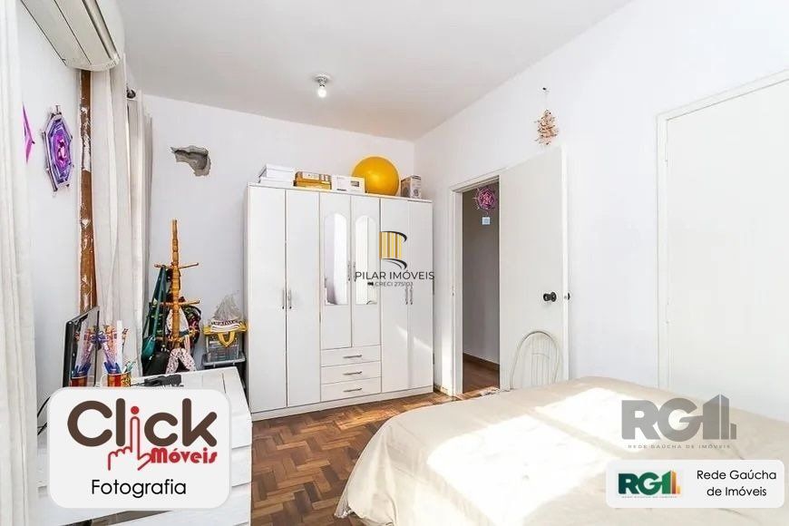 Casa 3 dormitórios, 123,8 m² de área privativa e 2 vaga(s) de garagem. Localizado na Rua/Av. Andaraí, no bairro Passo D Areia em Porto Alegre.