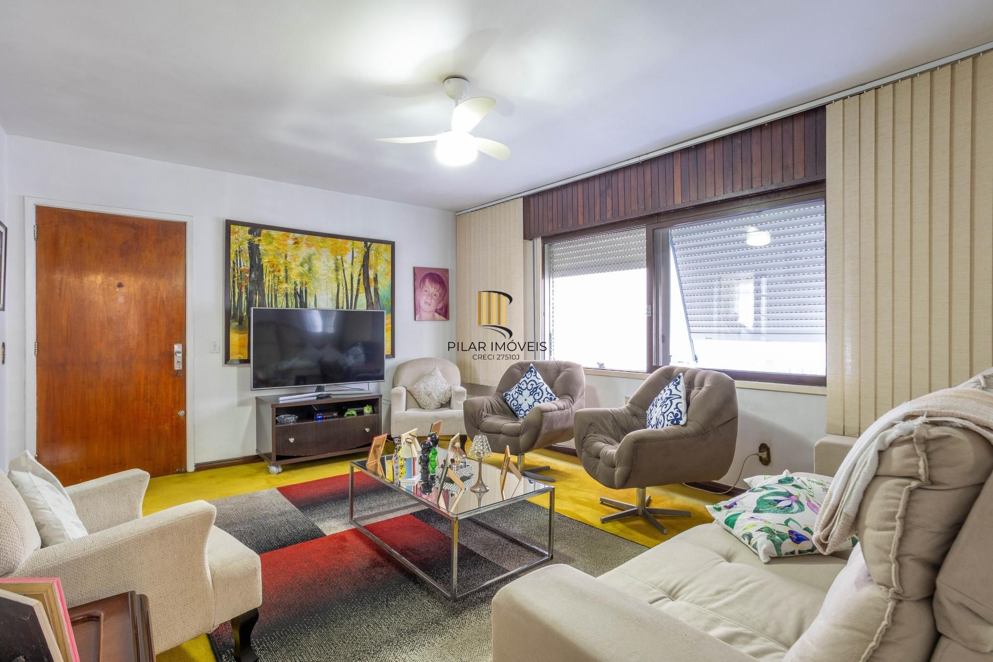 Apartamento de três quartos, suíte, dependência de empregada e 1 vaga de garagem