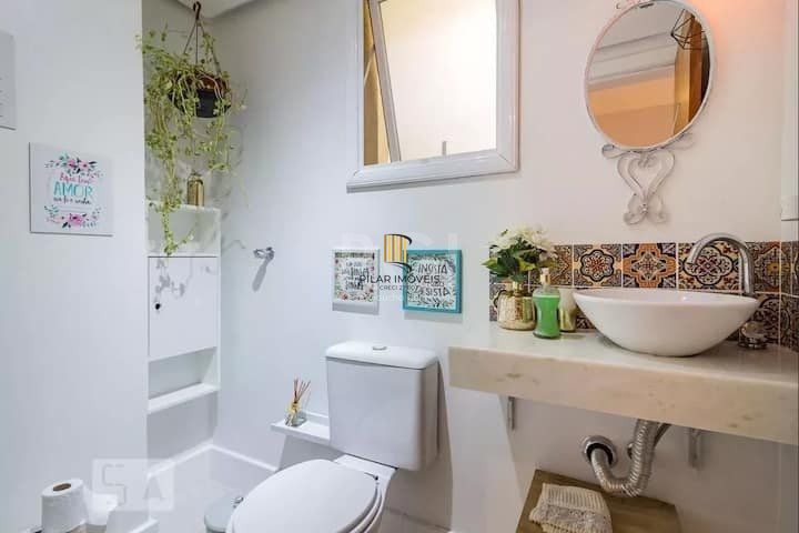 Apartamento para Venda - 105m², 2 dormitórios, sendo 1 suites, 2 vagas - Menino Deus