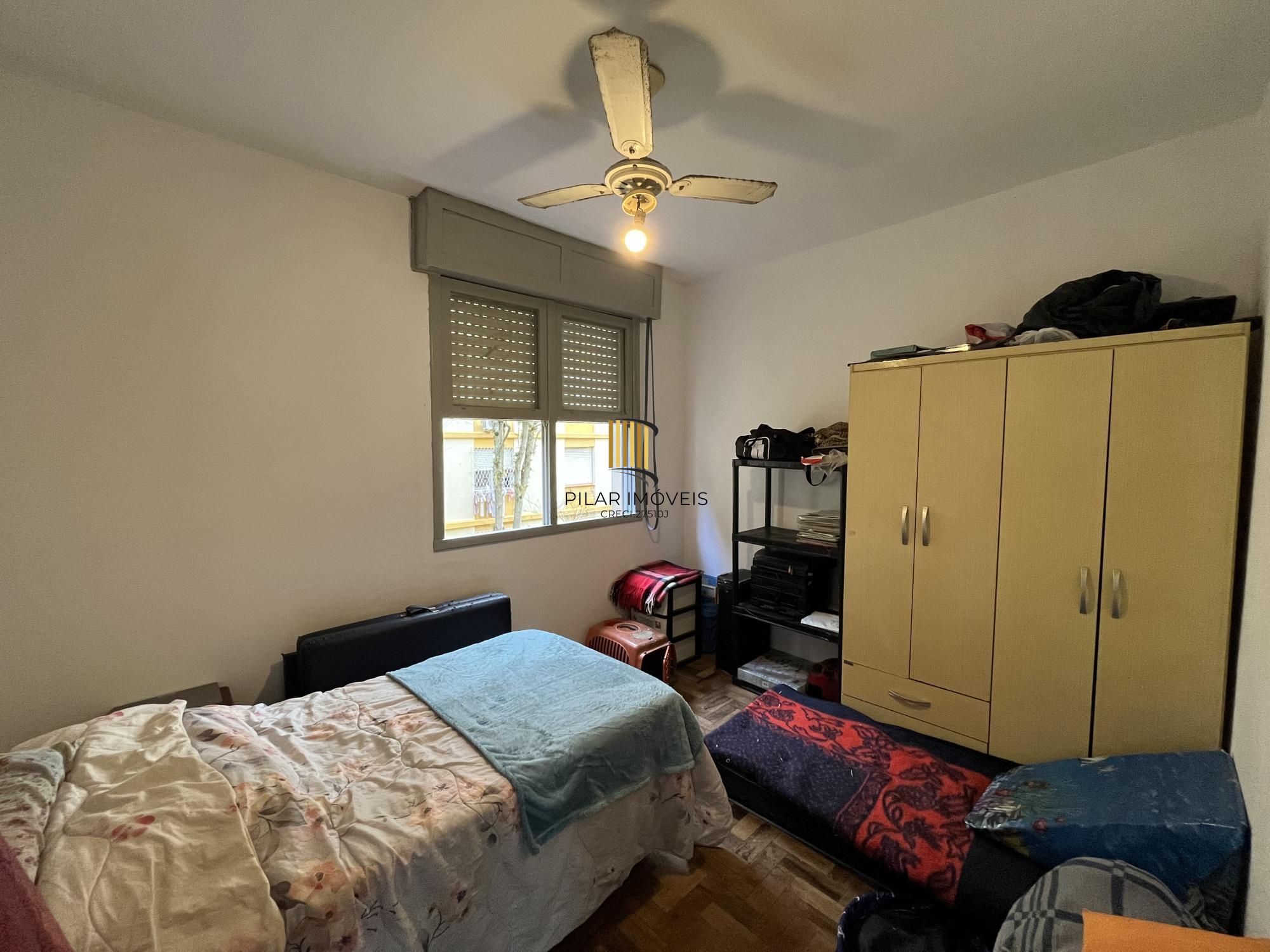 Apartamento de três dormitórios com vaga no Conjunto Residencial Roque Calage