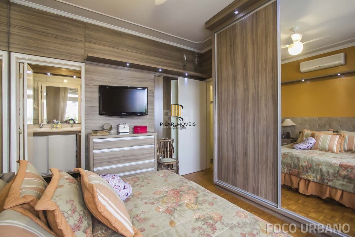 Apartamento para Venda - 155m², 4 dormitórios, sendo 1 suites, 1 vaga - Bom Fim