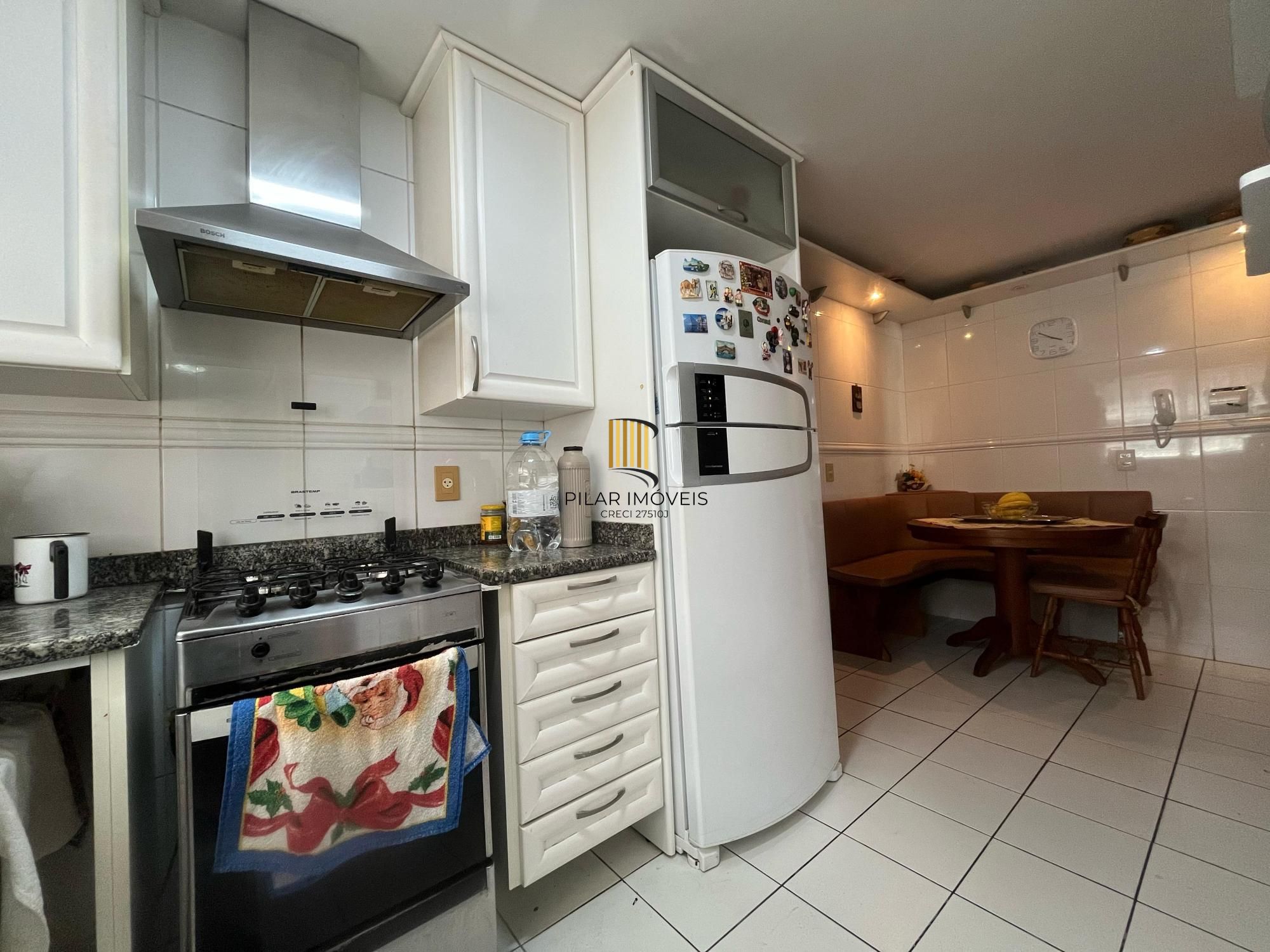 Apartamento 3 quartos, suíte, sacada, lareira, churrasqueira, 2 vagas de garagem