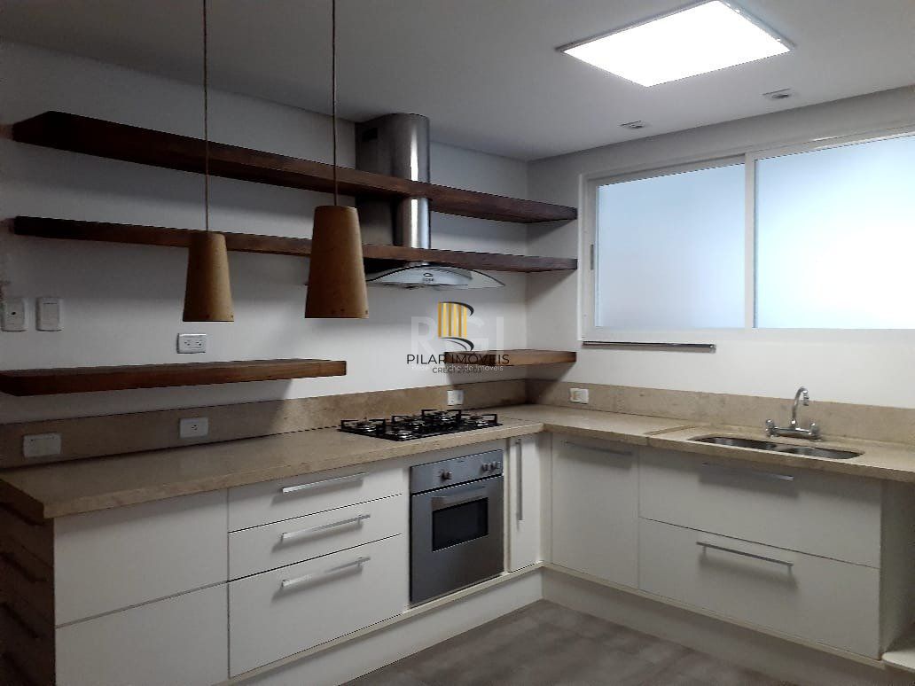 Apartamento para Venda - 230m², 4 dormitórios, sendo 1 suites, 2 vagas - Petrópolis