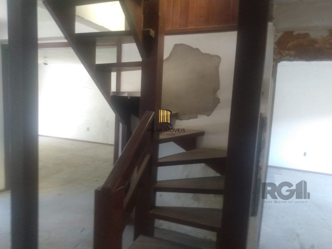 Casa 3 dormitórios no bairro Guarujá