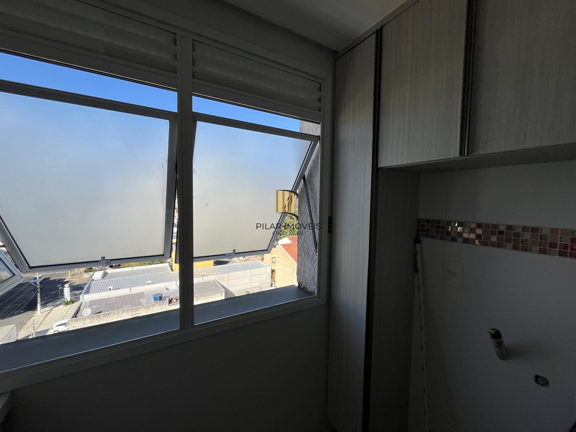 Apartamento de 2 quartos, suíte e 2 vagas garagem bairro São João Porto Alegre