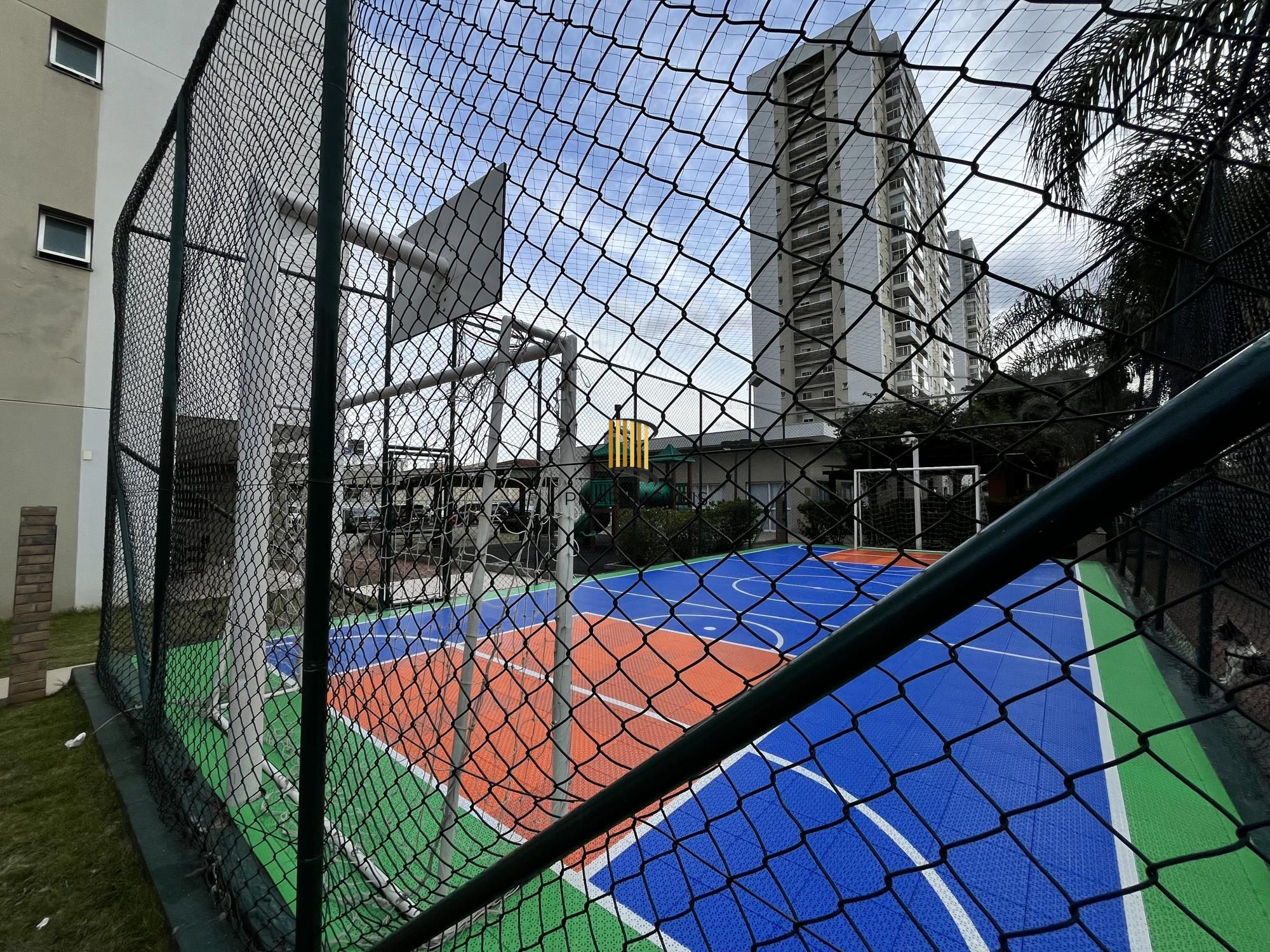 Apartamento de 2 quartos, transformados em 1 e vaga de garagem bairro S. Geraldo