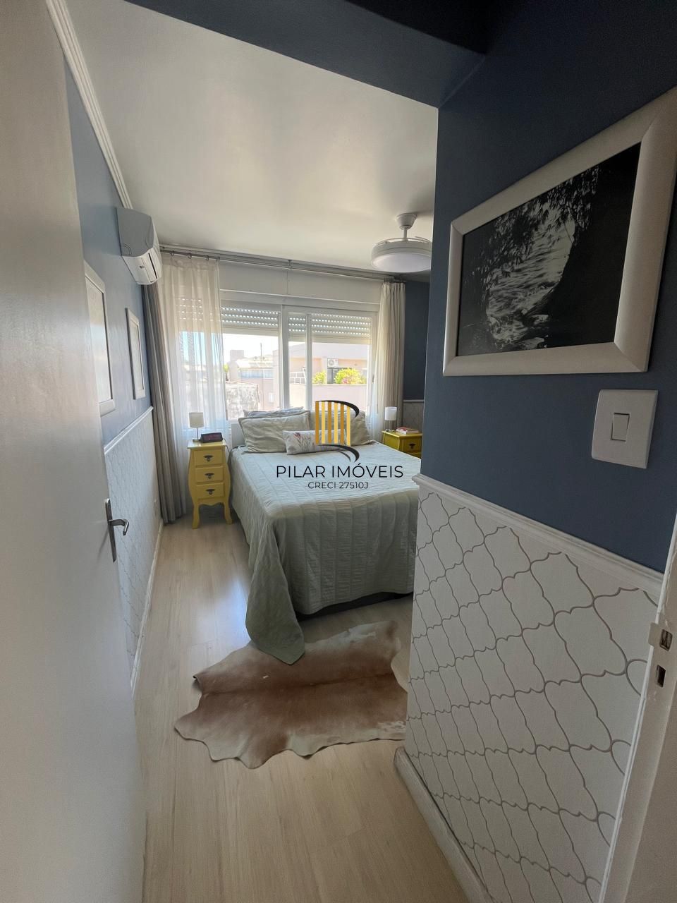 Apartamento de 2 quartos, 2 banheiros e 1 vaga de garagem no bairro Santana POA