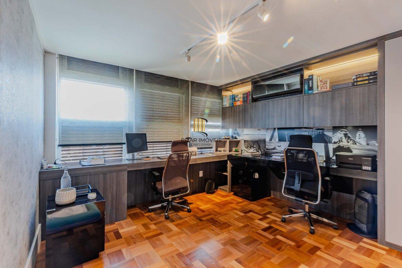 Apartamento para Venda - 127m², 2 dormitórios, 1 vaga - Menino Deus