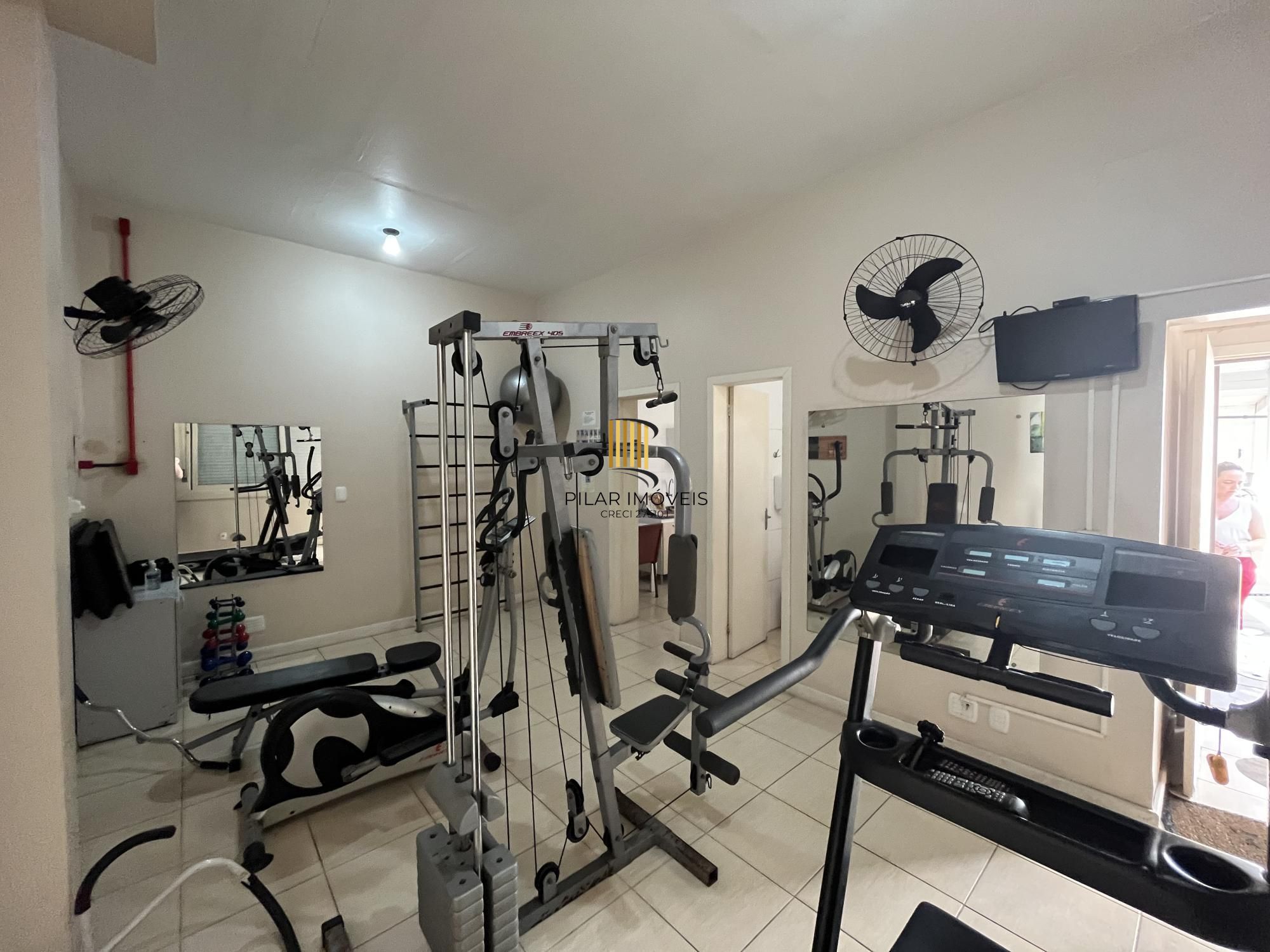 Apartamento de 2 quartos e 1 vaga de garagem no bairro Rio Branco Porto Alegre