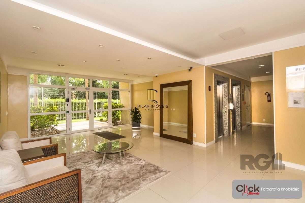 Vende apartamento de 3 quartos, sendo 1 suíte, mobiliado, 1 vaga coberta e escriturada, no Jardim Lindóia - Porto Alegre