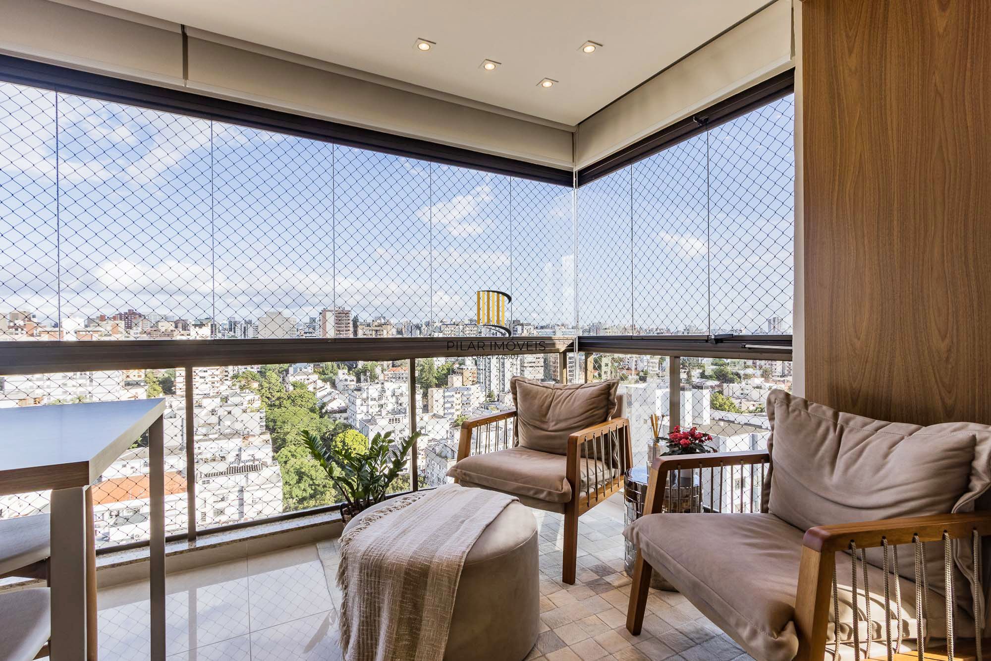 Apartamento de 3 quartos, suíte e 2 vagas de garagem bairro Higienópolis em POA