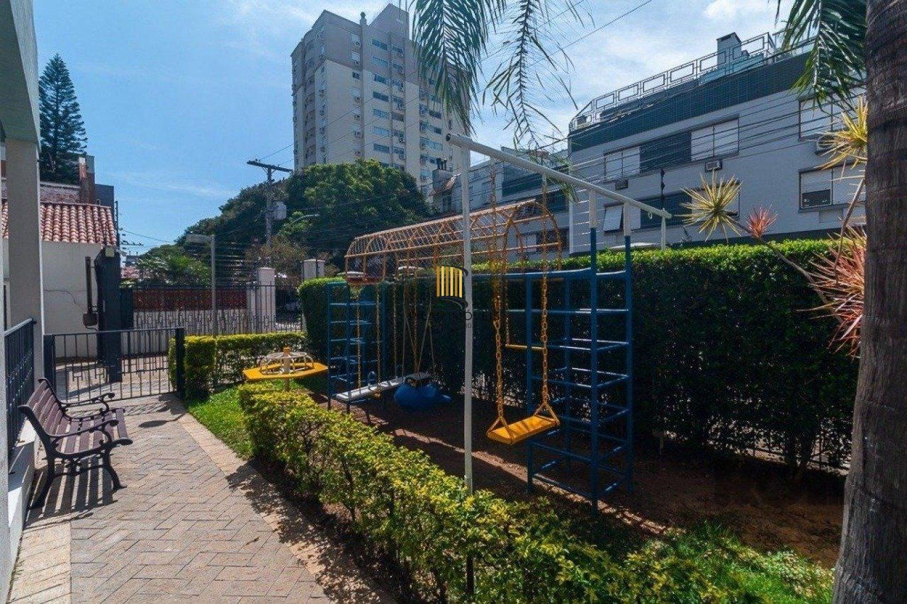 Apartamento de 3 quartos, suíte e 2 vagas de garagem no bairro Jardim Botânico