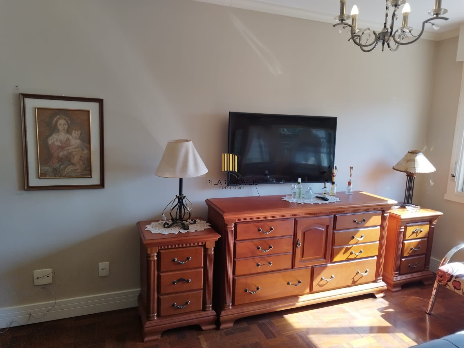 Apartamento de um quarto e uma vaga de garagem no bairro Santa Cecília