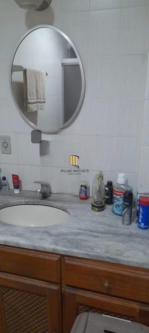 Apartamento de 3 quartos e 1 vaga de garagem escriturada no bairro Camaquã POA