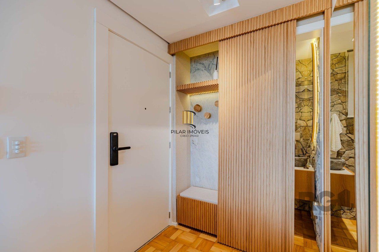 Apartamento para Venda - 127m², 2 dormitórios, 1 vaga - Menino Deus