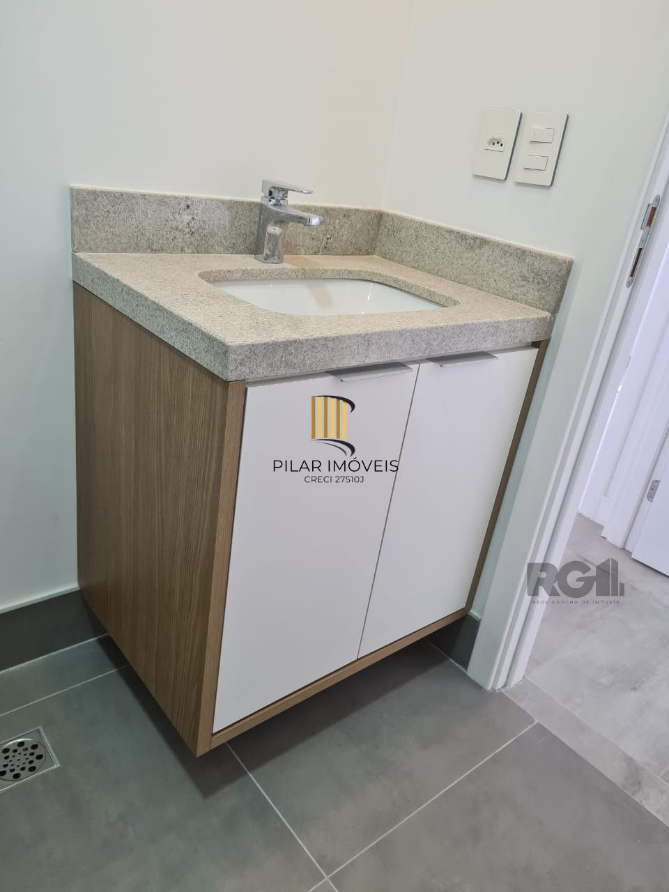 Apartamento 2 dormitórios no bairro São Sebastião