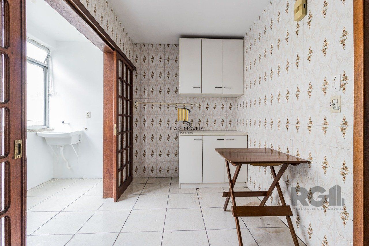 Vende Apartamento de 3 dormitórios no Bairro Jardim Botânico - Porto Alegre!