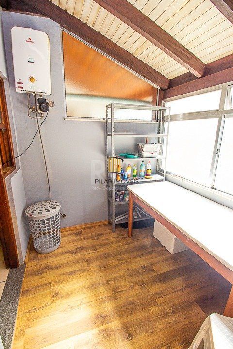 Cobertura para Venda - 116.36m², 2 dormitórios, sendo 1 suites, 1 vaga - Petrópolis