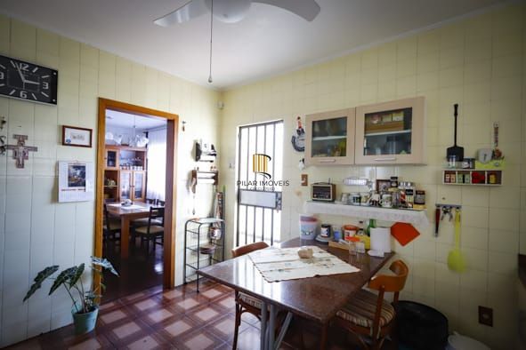 Casa 3 dorms  2 vagas Chácara das Pedras em Porto Alegre-RS