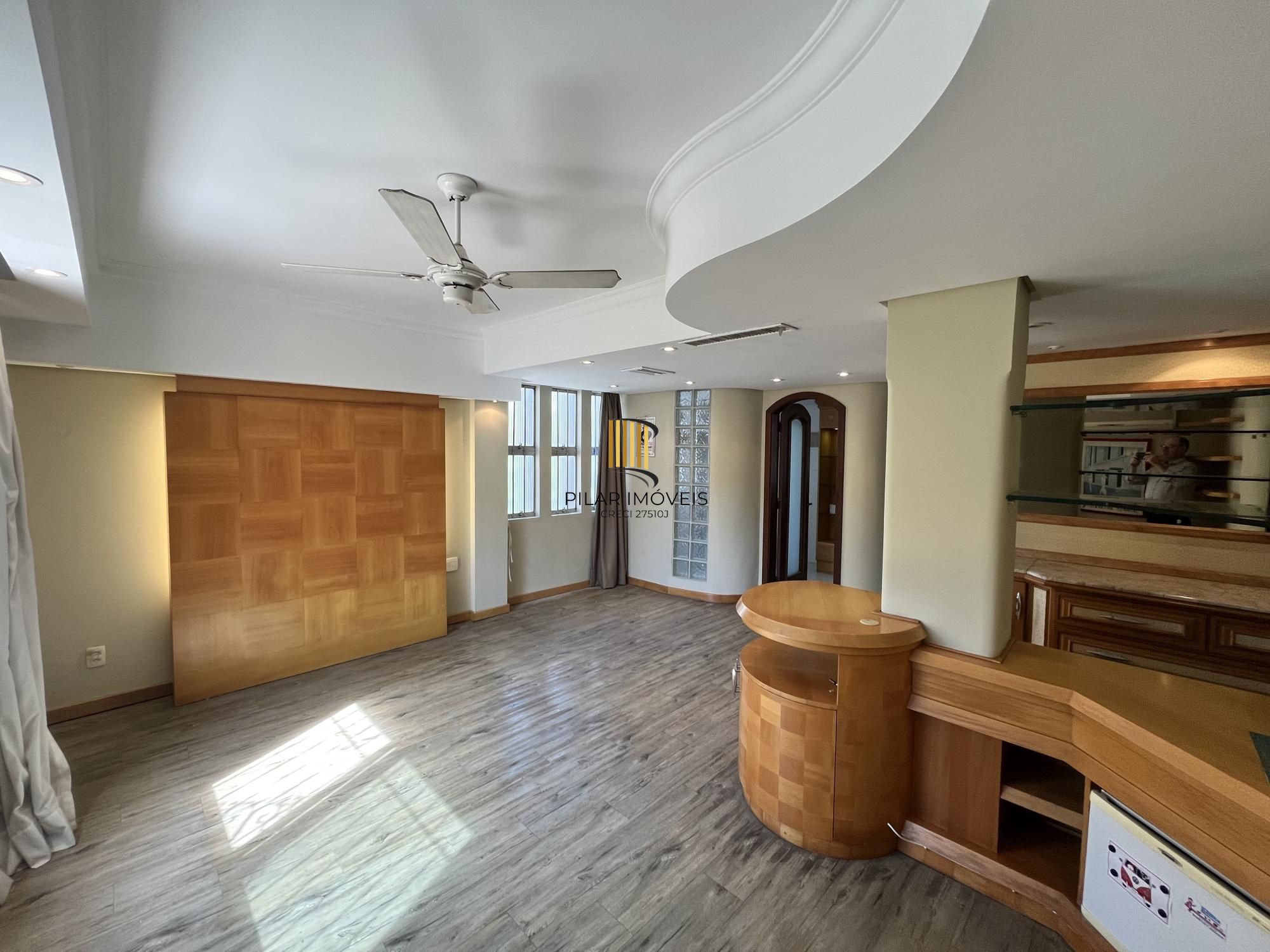 Apartamento de 4 quartos, suíte, amplo closet, dependência e 2 vagas de garagem