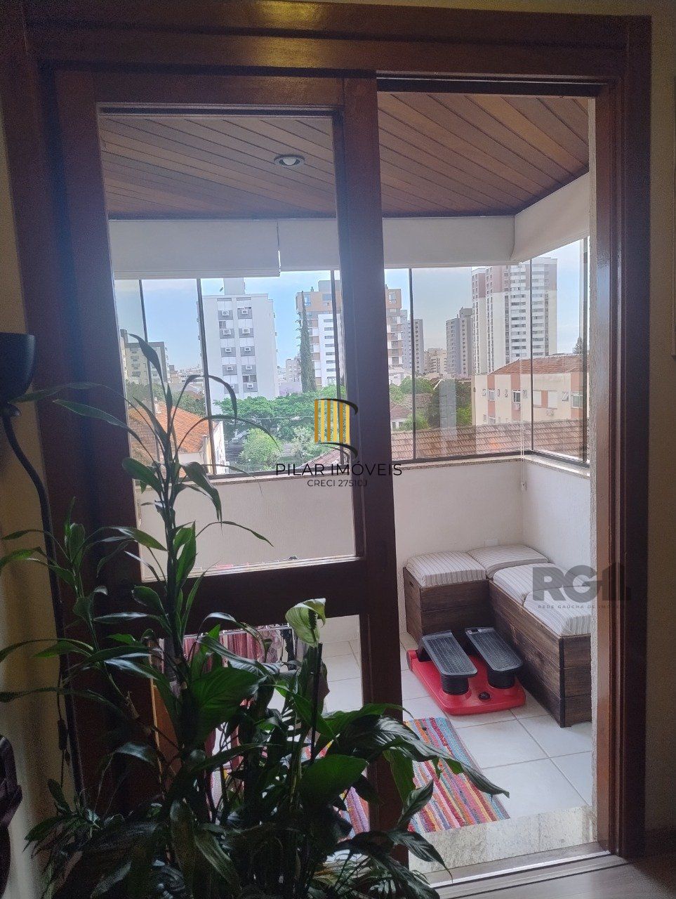 Apartamento para Venda - 72.98m², 3 dormitórios, suíte e 1 vaga - Menino Deus