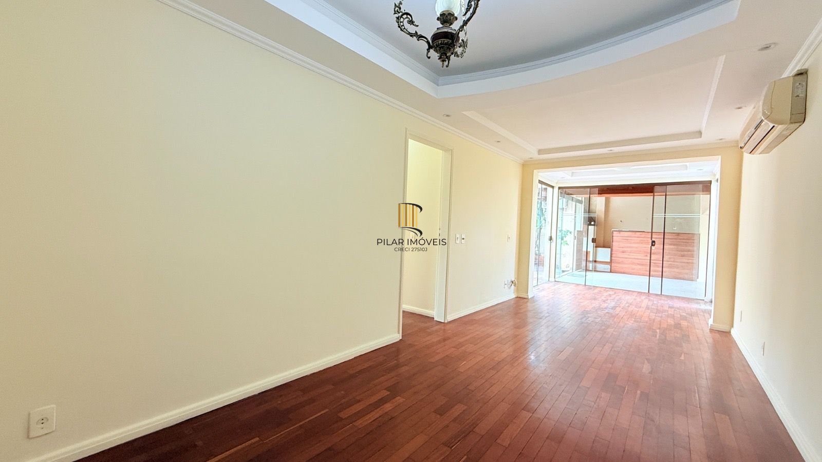 Apartamento de 2 quartos e 2 vagas de garagem no bairro Santana