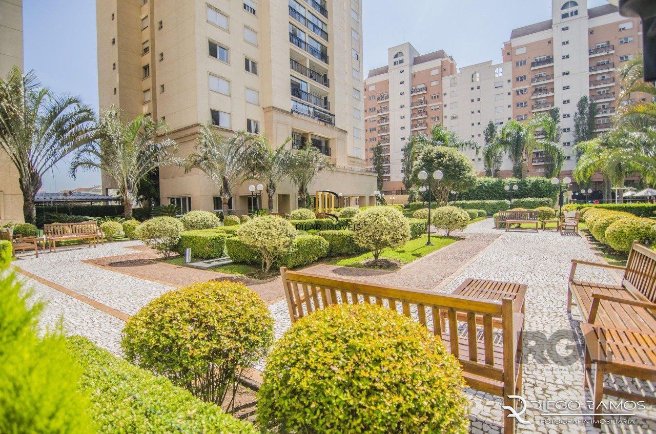 Apartamento de 3 quartos, suíte e duas vagas de garagem no bairro Jardim Europa