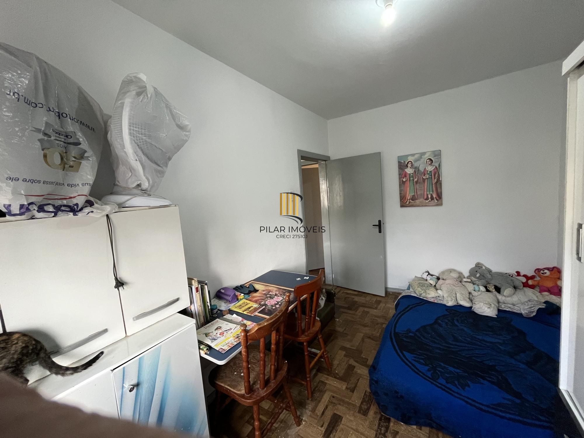 Apartamento de três dormitórios com vaga no Conjunto Residencial Roque Calage
